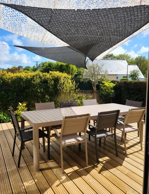 Patio, Dining area