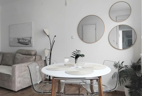 Living room, Seating area, Dining area