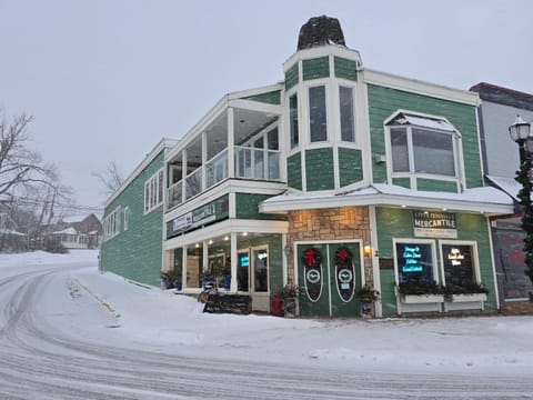 Pier Harbor #2 House in Saint Ignace