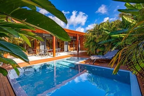 Patio, Patio, Day, BBQ facilities, Garden, Garden, Sauna, Sauna, Garden view, Garden view, Pool view, Pool view, Swimming pool, internet, internet, sunbed