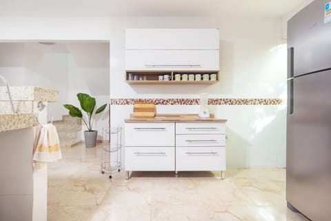 Kitchen or kitchenette, oven, wardrobe