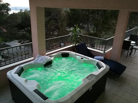 Activities, Hot Tub, Balcony/Terrace, Balcony/Terrace, City view, Mountain view, Sea view, Sunset, Open Air Bath