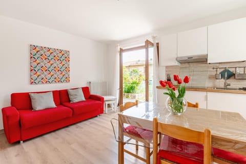 Living room, Breakfast, kitchen