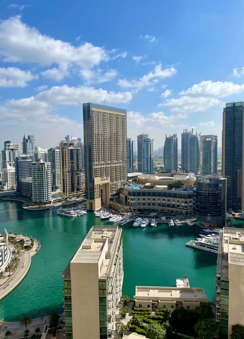 Nearby landmark, City view, River view