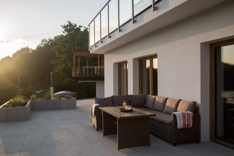 Property building, BBQ facilities, Garden, Garden