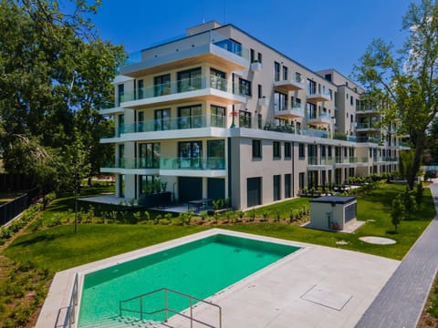 Property building, Swimming pool