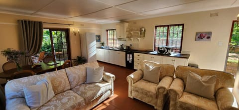 Kitchen or kitchenette, Living room, Seating area