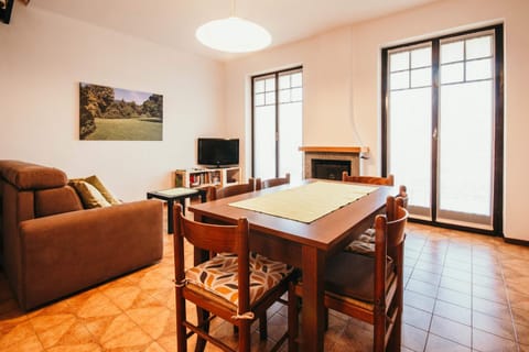 Appartamento Miralago Playa - Lakeside L&B Apartment in Canton of Ticino