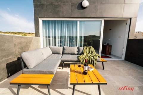 Balcony/Terrace, Balcony/Terrace, Seating area