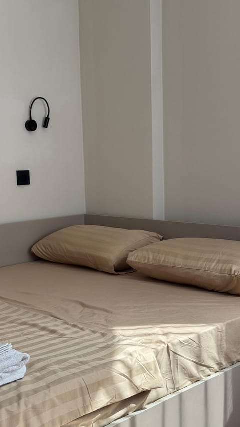 Bed, Photo of the whole room, Bedroom, bunk bed