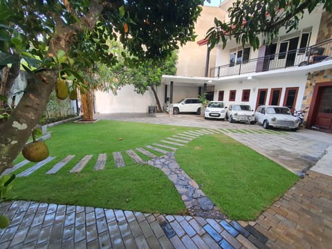 Garden, Garden view
