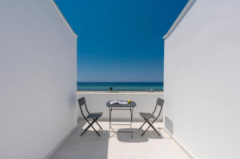 White Pearl Collection Apartment in Halkidiki