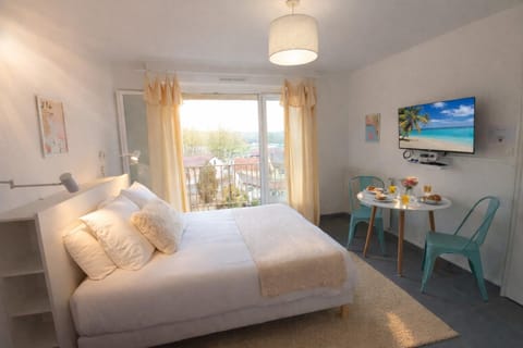 Balcony/Terrace, Photo of the whole room, Bedroom