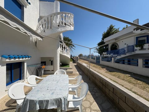 Property building, Balcony/Terrace
