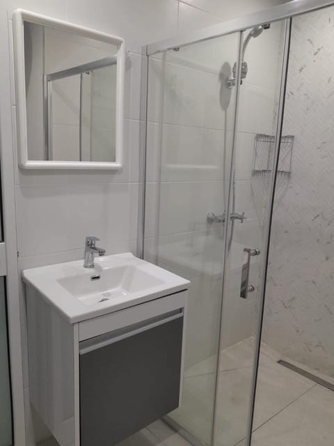 Xemxija Sea-Side Maisonette Apartment in Saint Paul's Bay