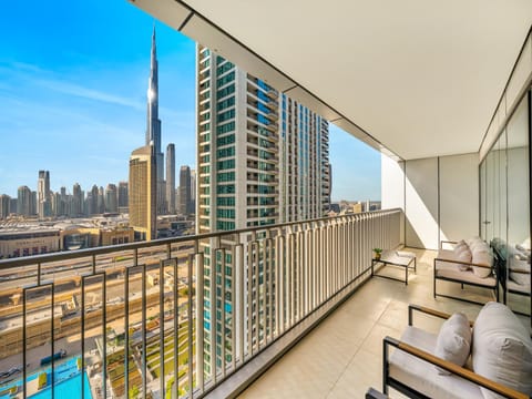 View (from property/room), Landmark view, Pool view