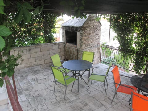 Seating area, Garden view