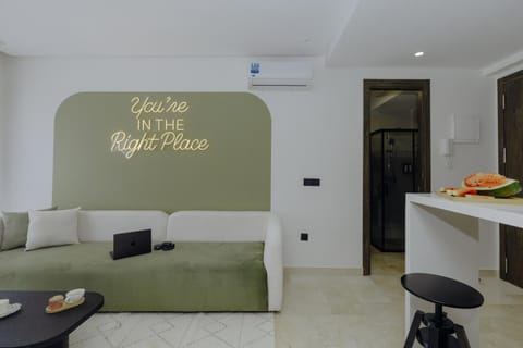 Living room, Dining area