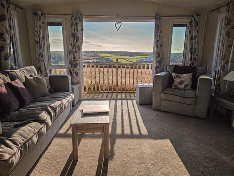 Serenity Campground/ 
RV Resort in Perranporth