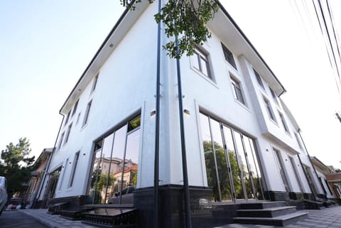 Property building, Day