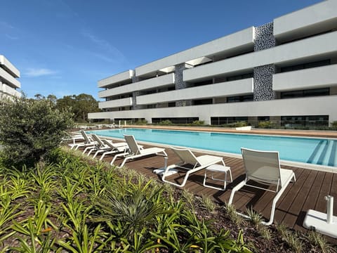 Property building, Off site, Pool view, Inner courtyard view, sunbed