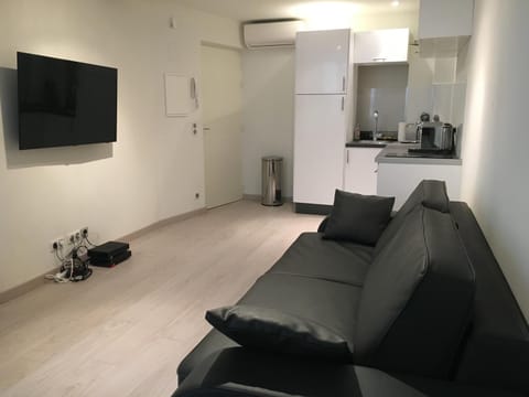 Safranier Townhouse Apartment in Antibes