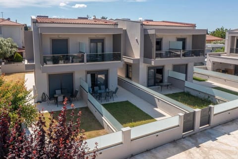 Property building, Garden view