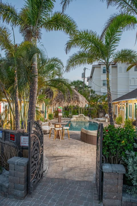 Sleeps 24 Steps to the Beach Heated Pool 7BR 7BA Villa in Madeira Beach