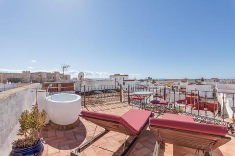 BBQ facilities, Balcony/Terrace