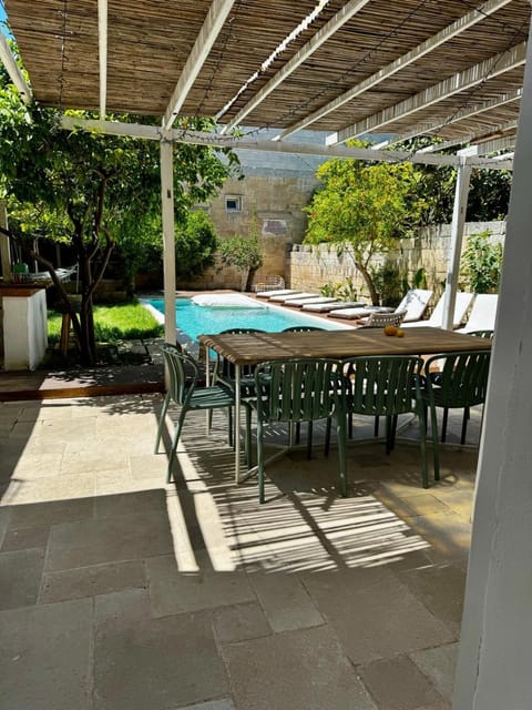Patio, Balcony/Terrace