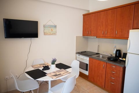 TV and multimedia, Kitchen or kitchenette, Dining area