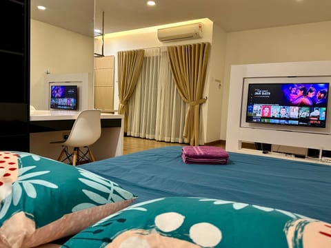 Bed, TV and multimedia