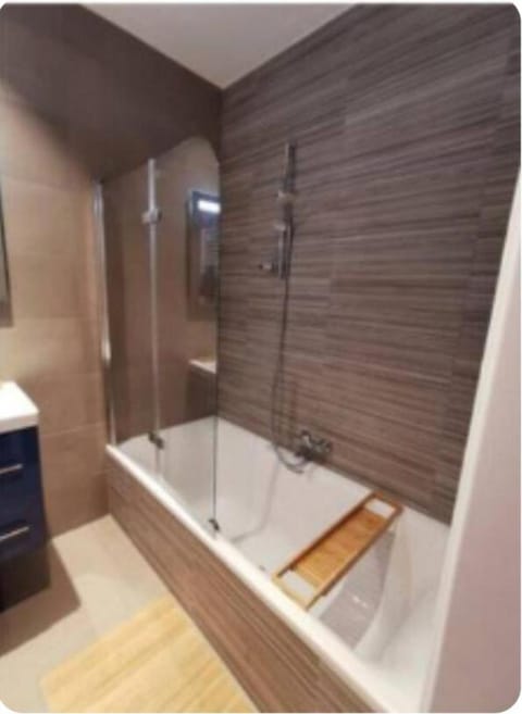 Cozy&comfy 1BR w terrace&parking Apartment in Luxembourg