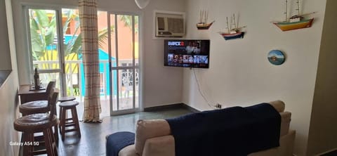 Apê 2 Qtos Beira Mar Piscina e Marina Apartment in Mangaratiba