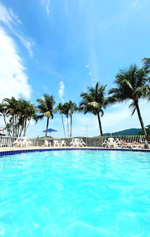 Apê 2 Qtos Beira Mar Piscina e Marina Apartment in Mangaratiba