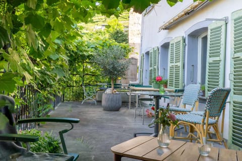 Spring, Balcony/Terrace