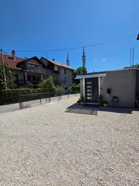 Property building, Facade/entrance, Day, Parking