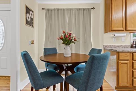 BreezeHome Cottage House in Tennessee