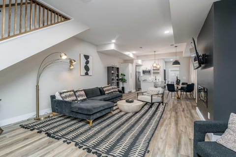 Lee Street Lodge - Minutes from DT House in Covington