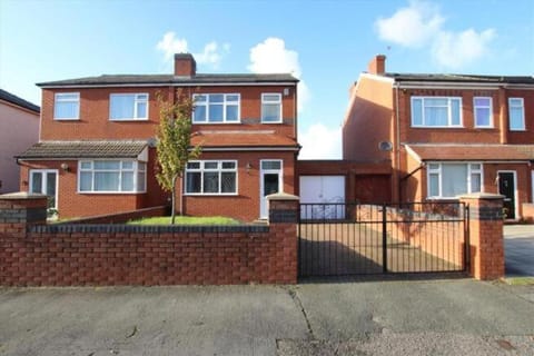 Birkdale Golf Open Holiday Home House in Southport