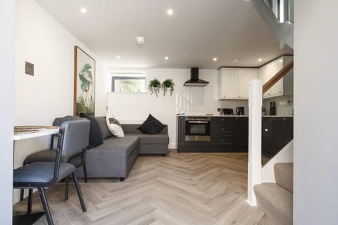 Bushmills Luxury Getaway w Bath Apartment in Northern Ireland