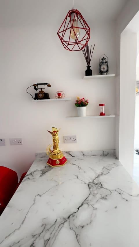 Coffee/tea facilities, Dining area