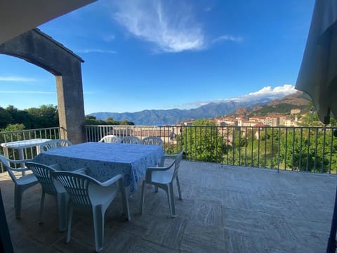 View (from property/room), Balcony/Terrace