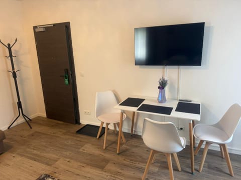 TV and multimedia, Dining area