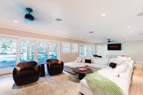 TV and multimedia, Living room