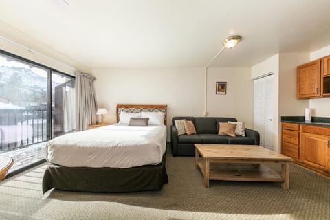 226 Bldg B condo Apartment in Donner Lake