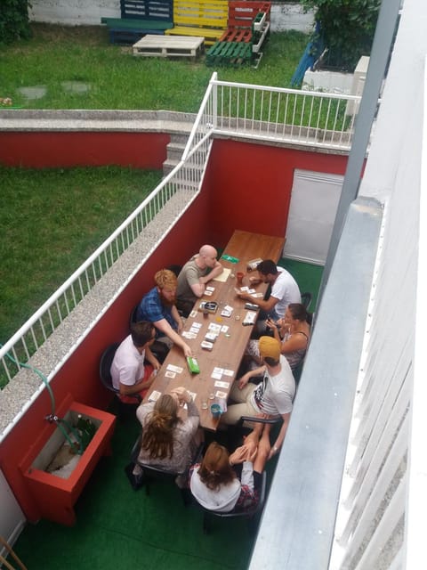 Garden, group of guests