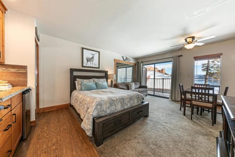 243 Bldg C condo Apartment in Donner Lake