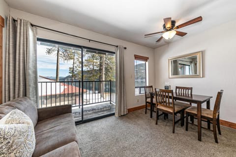 243 Bldg C condo Apartment in Donner Lake