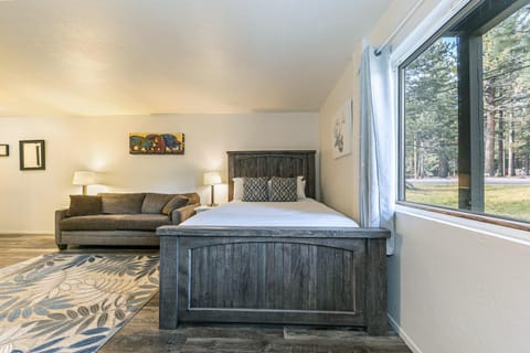 111 Bldg B condo Apartment in Donner Lake